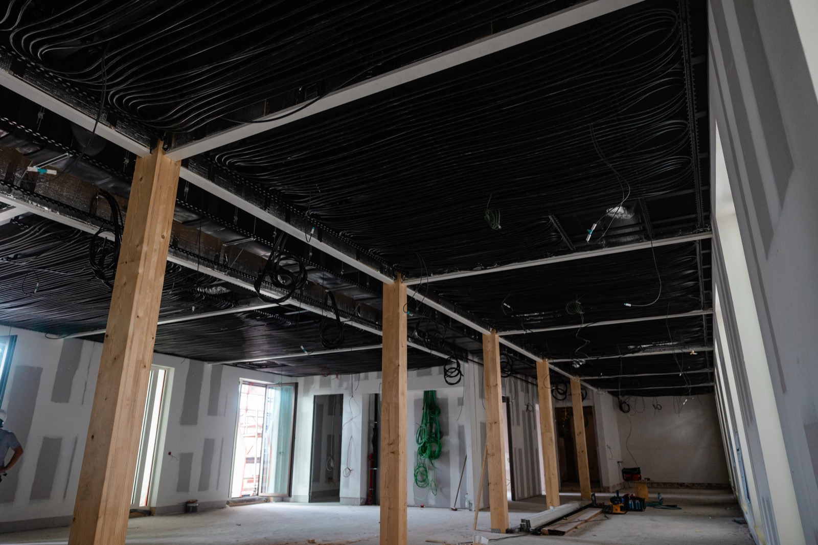 Overleg tijdens de oplevering op de werf